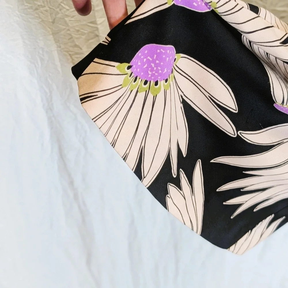 Kate Spade New York Falling Flower Jumpsuit Black Flowy Smocked Size 8 Flutter - Picture 9 of 10